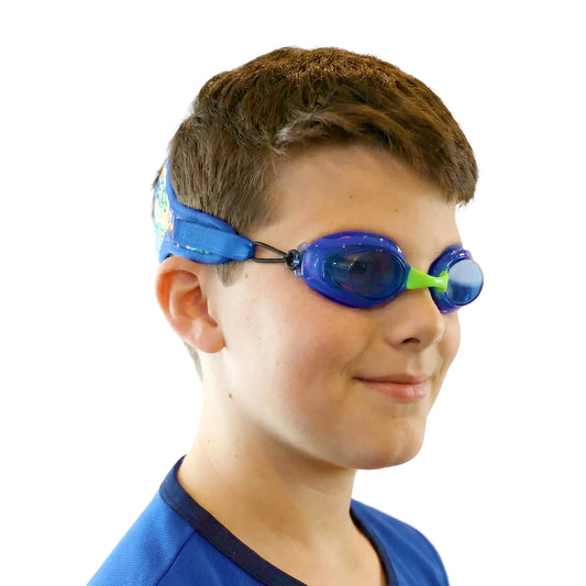 Boy wearing blue wavez frogglez swim goggles ages 3-10
